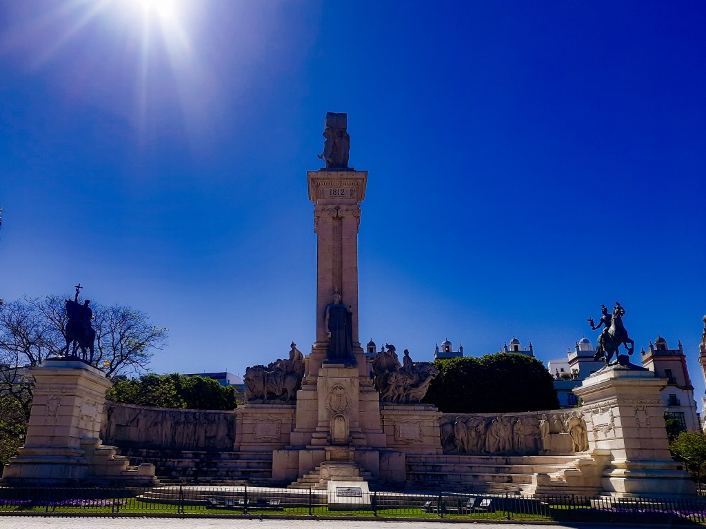 Pomnik Konstytucji z 1812 r.