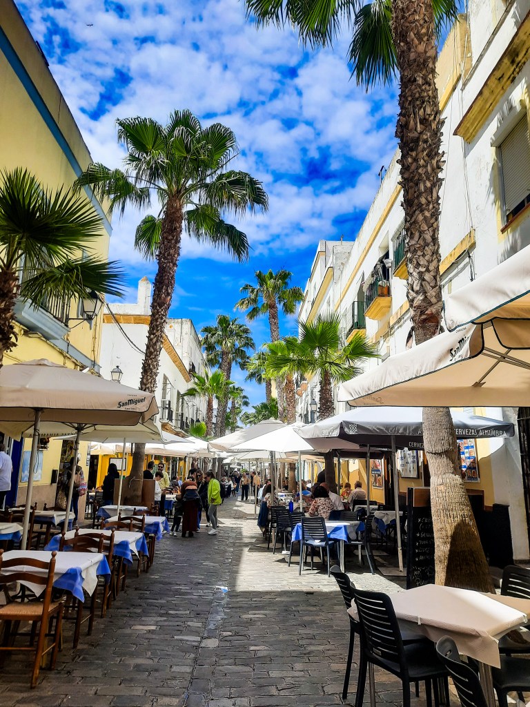 Uliczka z restauracjami