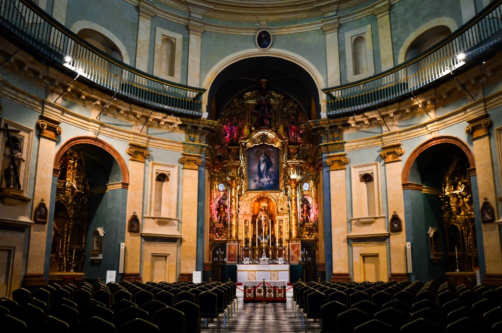 Wnętrze kościoła Oratotio de San Felipe Neri